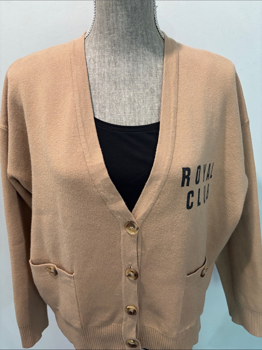 Ellandemm Royal Club Oversized Cardigan Preppy Old Money Tan Large - Picture 10 of 13